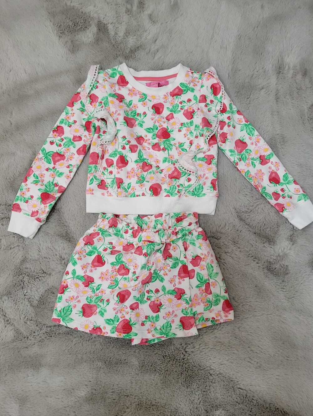 Isaac Mizrahi Girls Strawberry Print Outfit Set